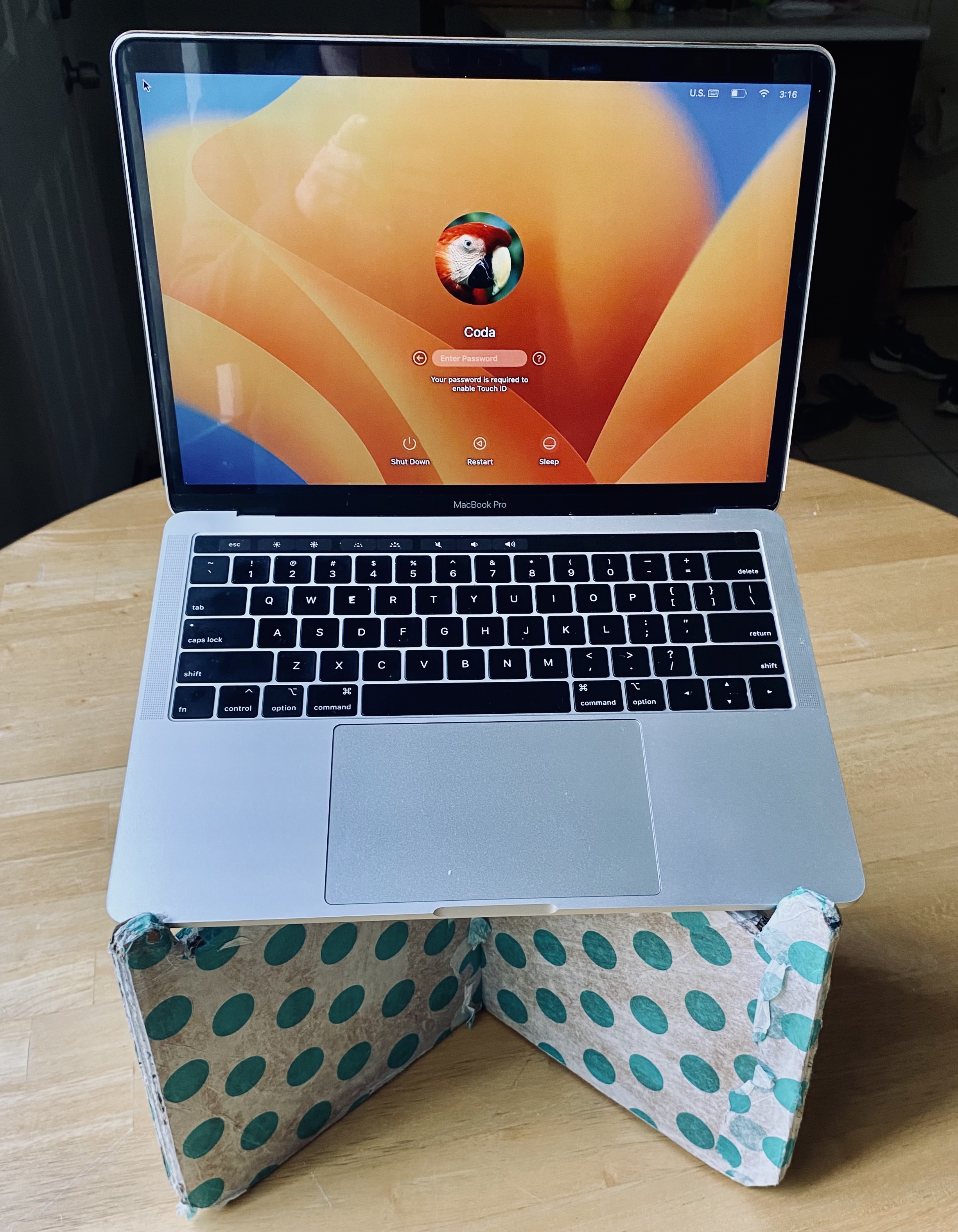 laptop_holder